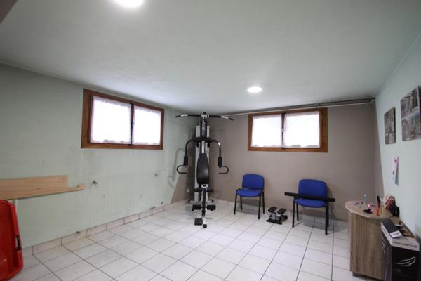 A VENDRE Appartement 3 pièces, garage , caves, jardin, terrasse parfait état MAGLAND (74)