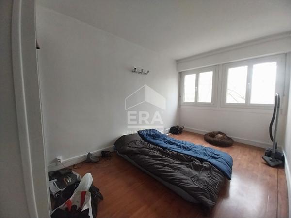 APPARTEMENT A VENDRE T3 - BLOIS - 2 CHBS, ENTIEREMENT RENOVE, PARKING et PARC COMMUNS