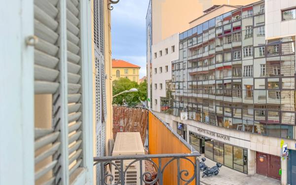 Appartement à vendre    3 pièces • 58,54 m2 Nice