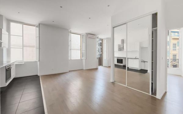 Appartement à vendre    3 pièces • 58,54 m2 Nice