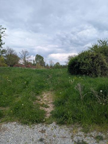 TERRAIN, viabilisé.