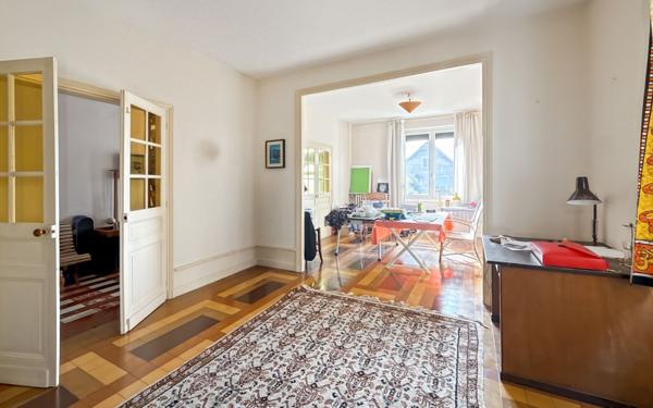 Maison à vendre    9 pièces • 224 m2 Périgueux