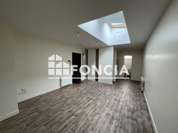 Location Studio 30.11 m² - 11 AVENUE DE VARSOVIE Angouleme 16000