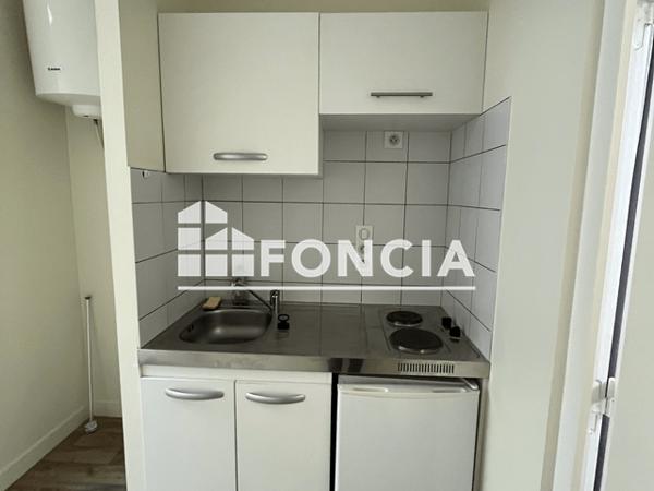 Location Studio 30.11 m² - 11 AVENUE DE VARSOVIE Angouleme 16000