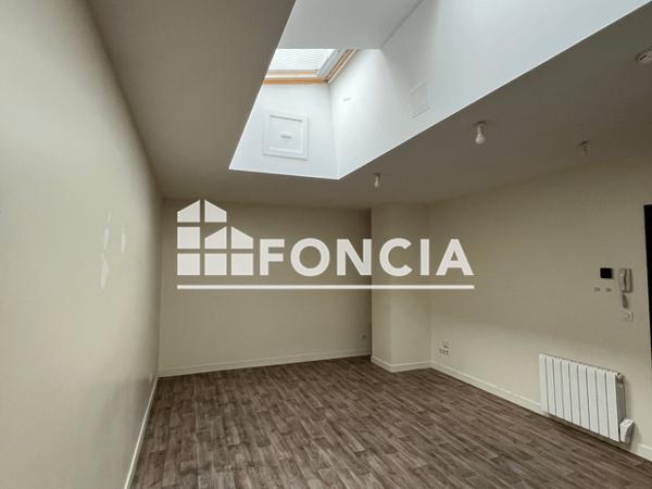 Location Studio 30.11 m² - 11 AVENUE DE VARSOVIE Angouleme 16000
