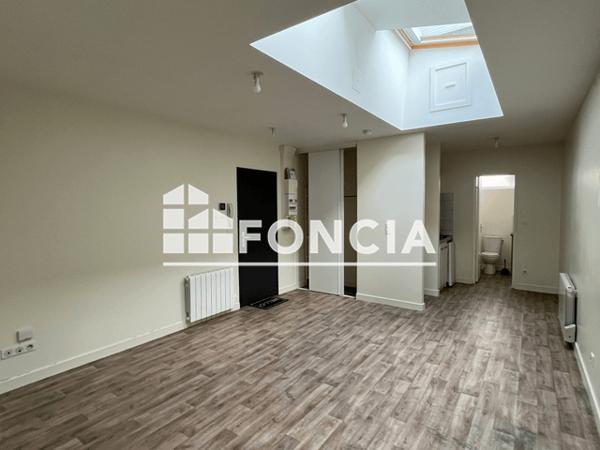 Location Studio 30.11 m² - 11 AVENUE DE VARSOVIE Angouleme 16000
