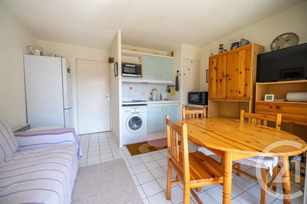 Appartement T2 à vendre  2 pièces - 26,60 m2 LE LAVANDOU - 83