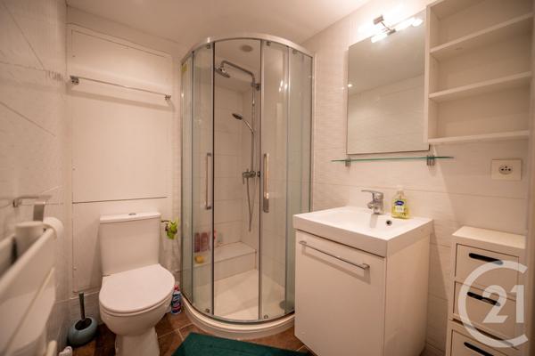 Appartement T2 à vendre  2 pièces - 26,60 m2 LE LAVANDOU - 83