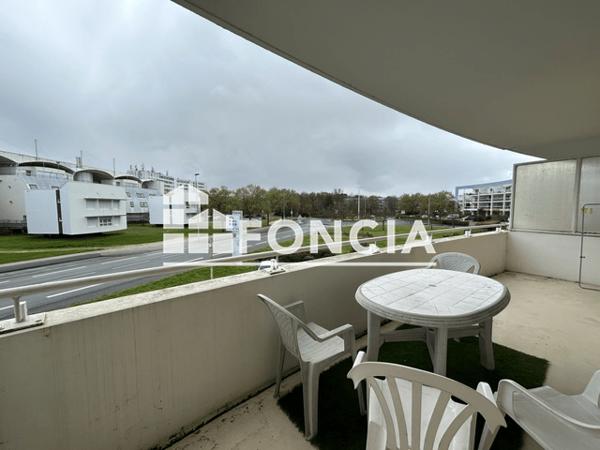 Location Appartement meublé 2 pièces 29 m² - AVENUE JEAN MONNET La Rochelle 17000