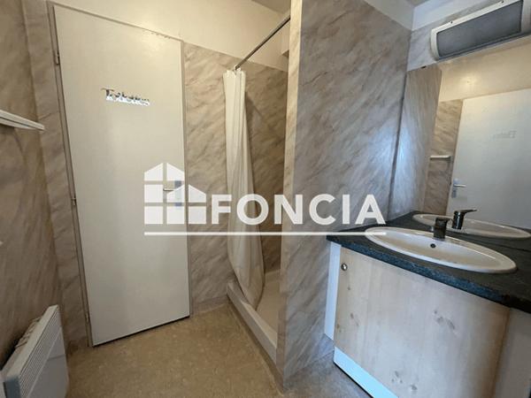 Location Appartement meublé 2 pièces 29 m² - AVENUE JEAN MONNET La Rochelle 17000
