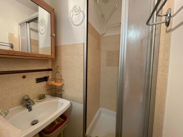 Appartement à vendre 1 pièces (05)