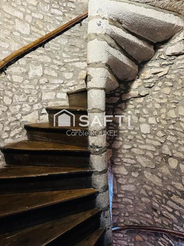 PORT DE VANNES au pieds des LICES