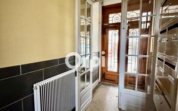 Immeuble à vendre    2 pièces • 310 m2 Boulogne-sur-Mer
