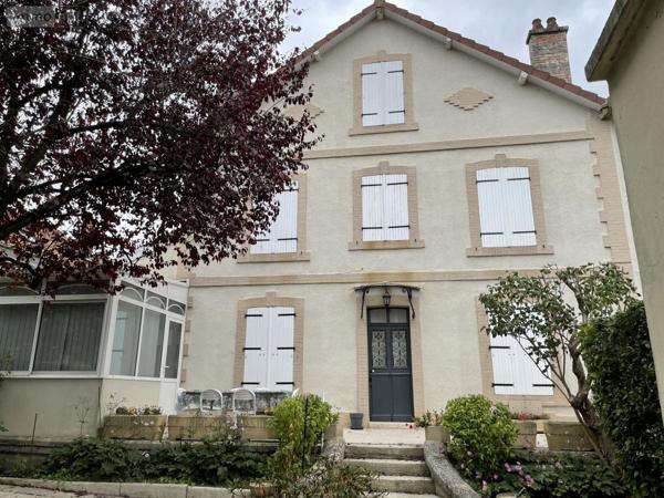 Maison à vendre à Châlons-en-Champagne dans la Marne (51000), ref : 51084-1215