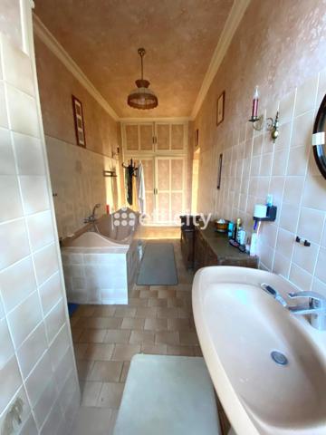 Maison 9 pièces - 230 m²