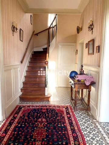 Maison 9 pièces - 230 m²