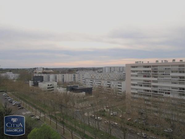 Appartement à louer 2 pièces 48.42m² Angers (49000)
