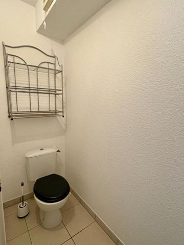 Bordeaux Caudéran, Appartement 2 pièces RdC, 45,21 m2 Carrez, avec terrasse et parking