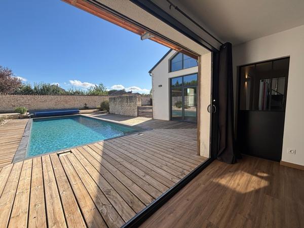Maison 6 pièce(s) 3 chambre(s) 212 m²