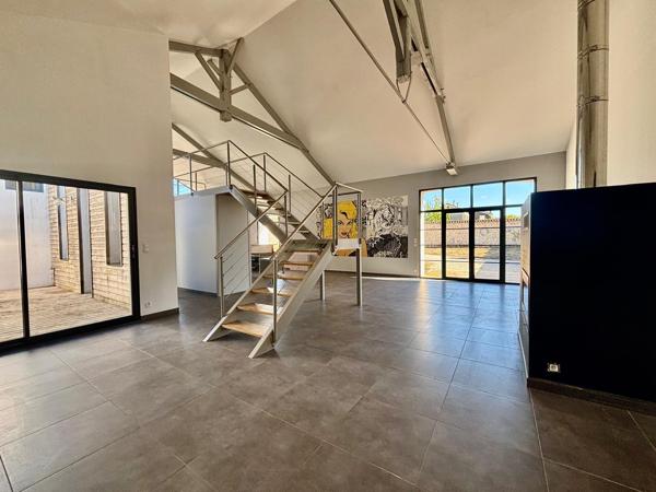 Maison 6 pièce(s) 3 chambre(s) 212 m²