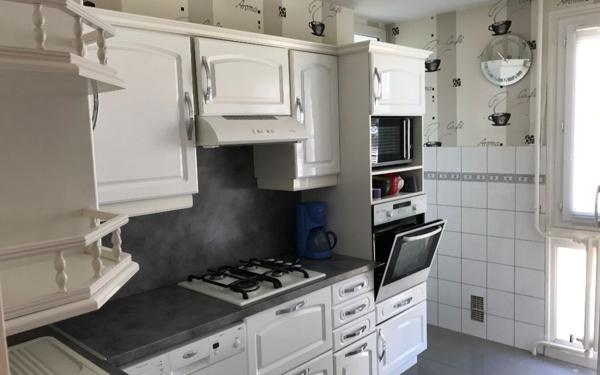 Appartement à louer    2 pièces • 58 m2 Saint-Étienne