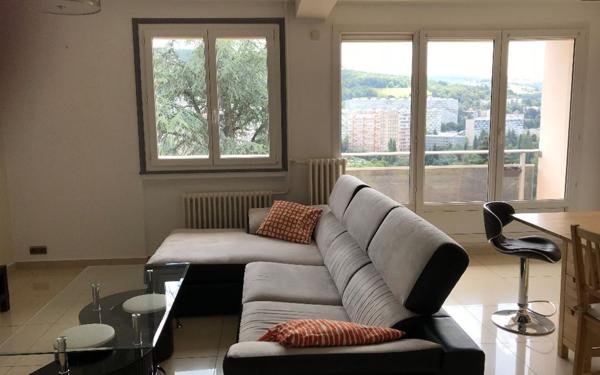 Appartement à louer    2 pièces • 58 m2 Saint-Étienne