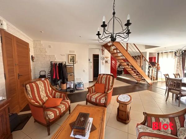 Maison 6 pièce(s)