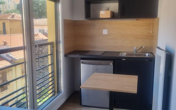 Appartement à vendre    1 pièce • 19 m2 Nice