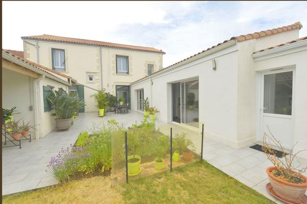 Maison - SAUJON