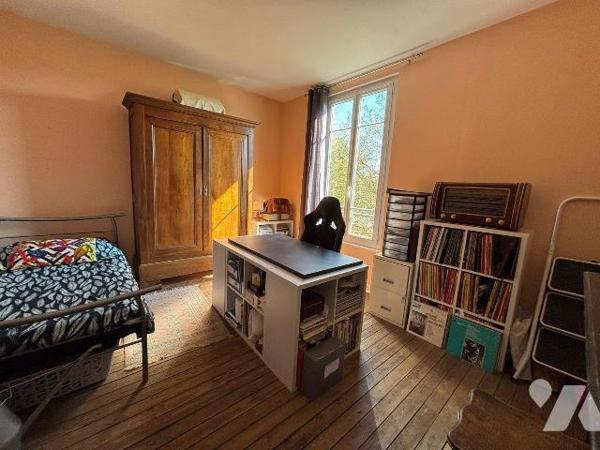 EN EXCLUSIVITE, sur la commune d'AY-CHAMPAGNE, et plus précisément BISSEUIL, venez découvrir ce...