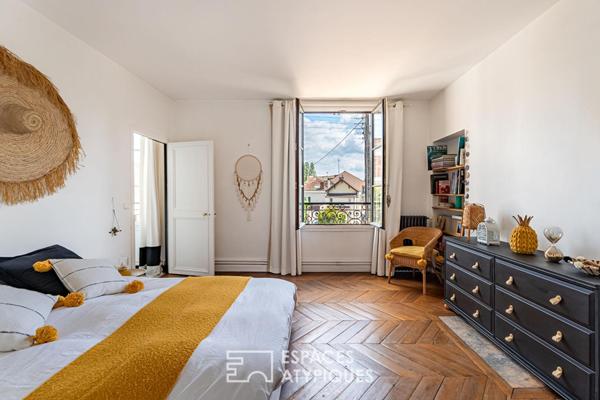 Maison de charme rénovée avec dépendance et jardin au coeur du village