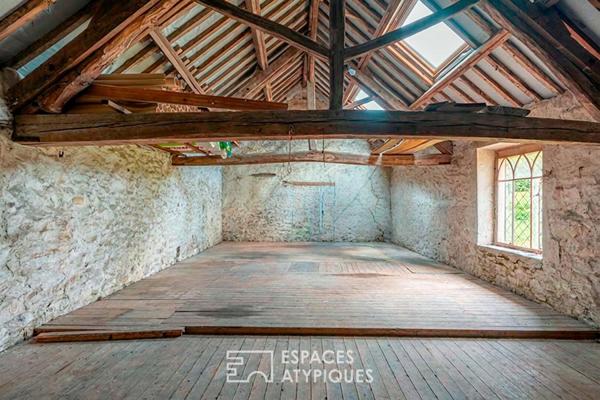 Maison de charme rénovée avec dépendance et jardin au coeur du village