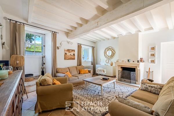 Maison de charme rénovée avec dépendance et jardin au coeur du village