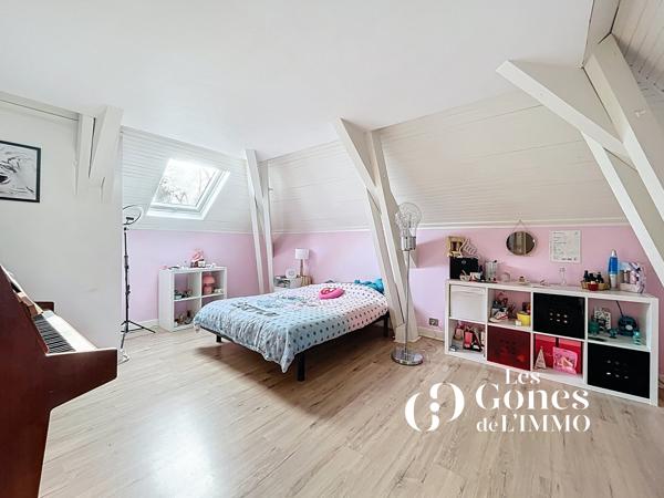 Maison 7 pièce(s) 5 chambre(s) 270 m²