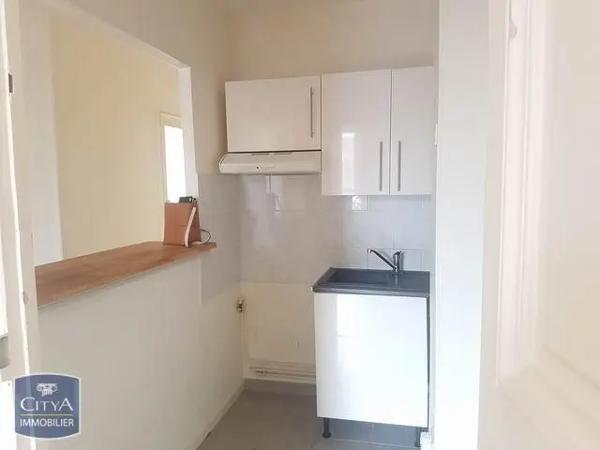 Appartement à louer 3 pièces 54.85m² Dijon (21000)