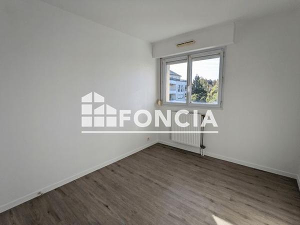 Location Appartement 3 pièces 62.9 m² - Laval 53000