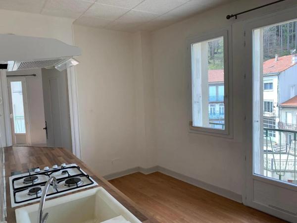 Appartement à louer à Villefort (48800)