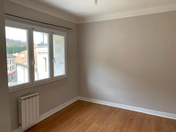 Appartement à louer à Villefort (48800)