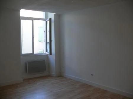 Appartement à louer à Villeneuve-de-Berg (07170)