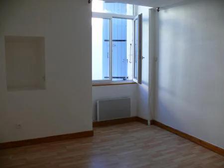 Appartement à louer à Villeneuve-de-Berg (07170)