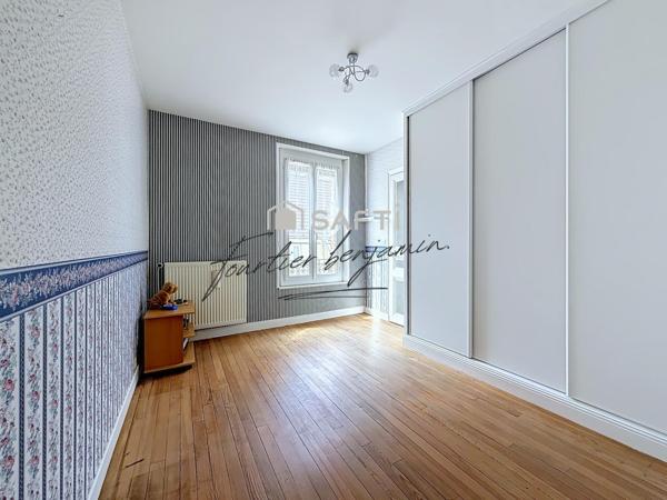 Maison de charme 6 pièces avec jardin et dépendances
