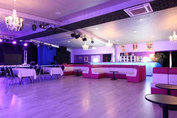 Achat local commercial Magneux-Haute-Rive - 1800 m² - 1 676 800 €