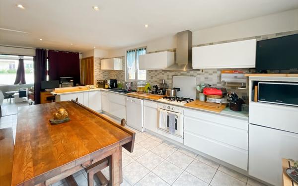 Maison à vendre    7 pièces •  Sérignan