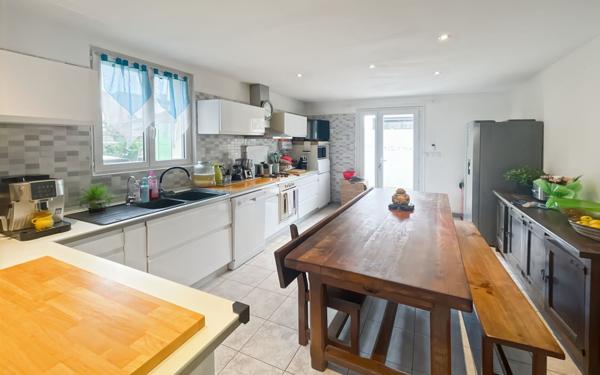 Maison à vendre    7 pièces •  Sérignan