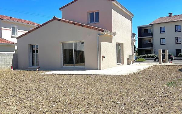 Maison à vendre    4 pièces • 86,82 m2 Saint-Jory