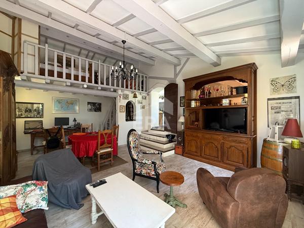 A VENDRE SAINT MAXIMIN LA SAINTE BAUME MAISON TYPE 4  DE 120 M2 SUR 2597 M² DE TERRAIN PISCINE GARAGE