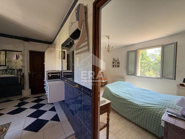 A VENDRE SAINT MAXIMIN LA SAINTE BAUME MAISON TYPE 4  DE 120 M2 SUR 2597 M² DE TERRAIN PISCINE GARAGE