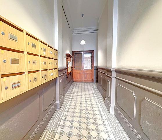 Appartement 4 pièces de 107m² Place Rouget de l'Isle