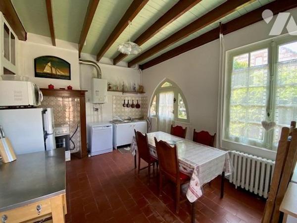 MAISONS VEULES LES ROSES