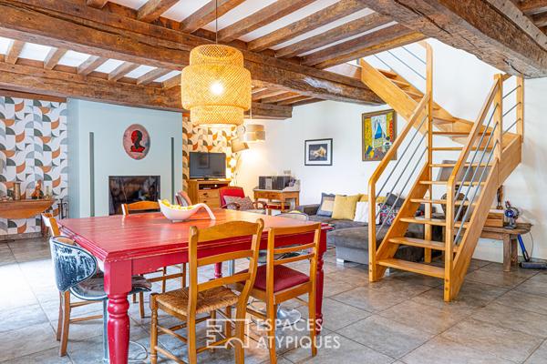 Maison en pierre rénovée avec dépendance